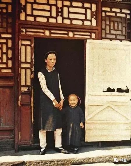 1百多年前法国人拍下的清朝照片,美国珍藏的中国晚清彩照