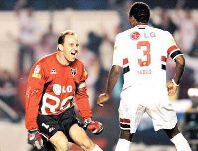 足坛第一人c罗10次戴帽历史,足坛无人能破的纪录