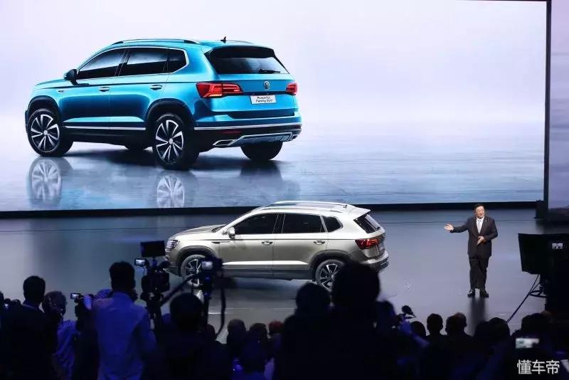 大众新途锐2021款v12顶配新消息,全新大众途锐2022款3.0越野