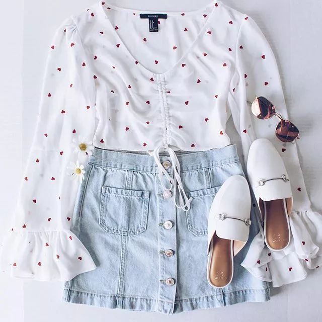 打底短裤与短裙子怎么搭配,短裤短裙怎么搭配上衣