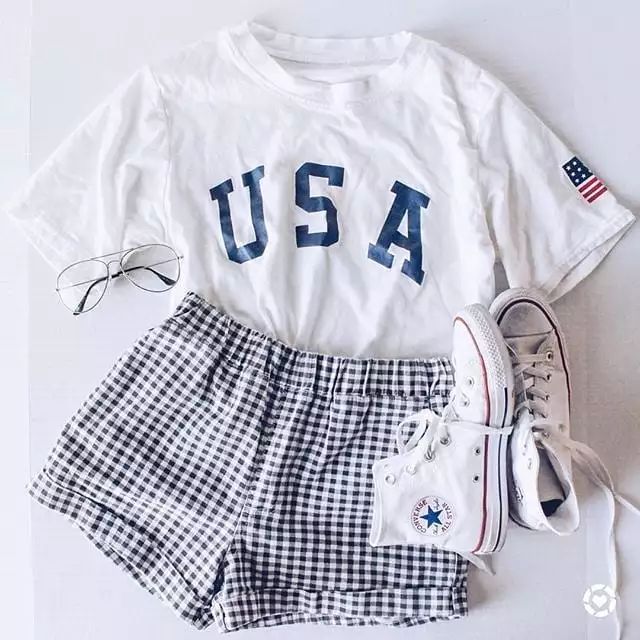 打底短裤与短裙子怎么搭配,短裤短裙怎么搭配上衣