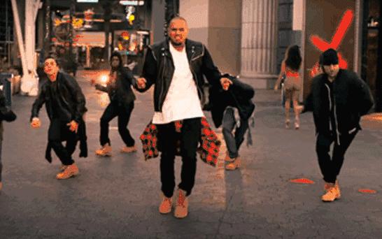 175cm穿多大码足球鞋,175cm也能在职业球场那么劲爆