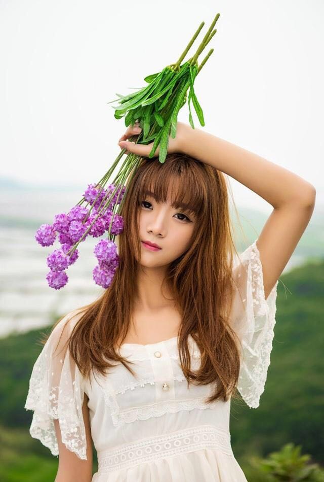 微信聊了很久的女孩子怎么约出来,微信上聊了多久可以约女生出来