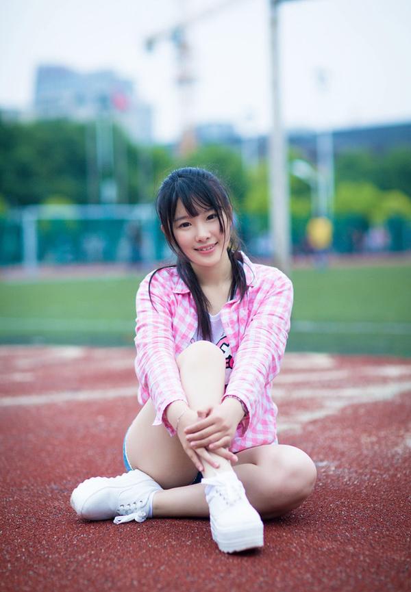 微信聊了很久的女孩子怎么约出来,微信上聊了多久可以约女生出来