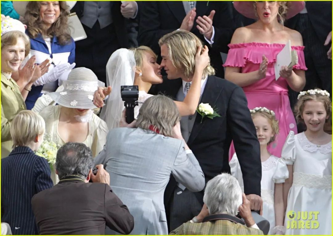 发现一枚比杜江更宠妻,比小贝会带娃的男神!颜值高更顾家的男神