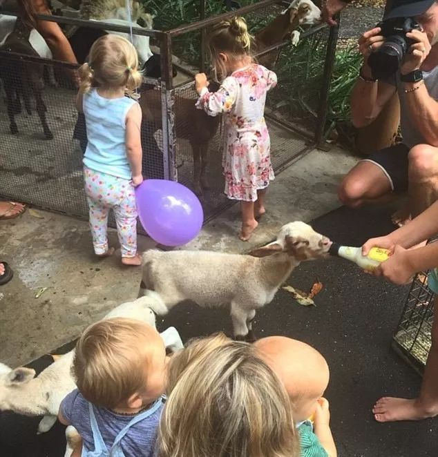 发现一枚比杜江更宠妻,比小贝会带娃的男神!颜值高更顾家的男神