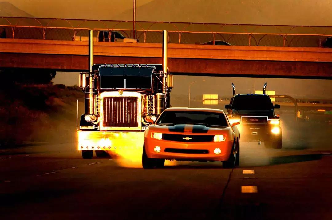 有没有像环太平洋一样的机甲电影,环太平洋的科幻机甲