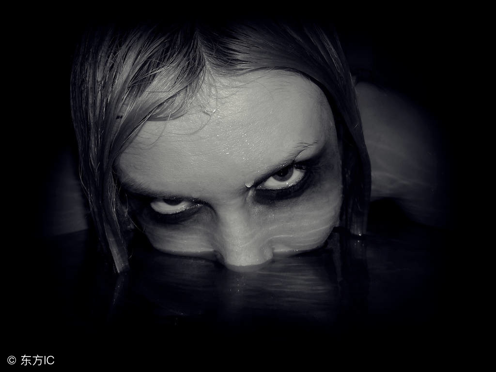 鬼缠人完整视频,鬼缠人