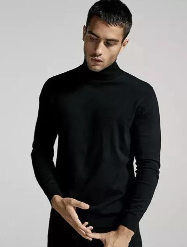 男生如何选择一款好的平价衣服,男人穿什么牌子最潮