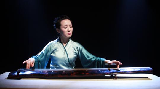 古琴弹不出什么曲子,学古琴怎么也弹不出来古琴的韵味