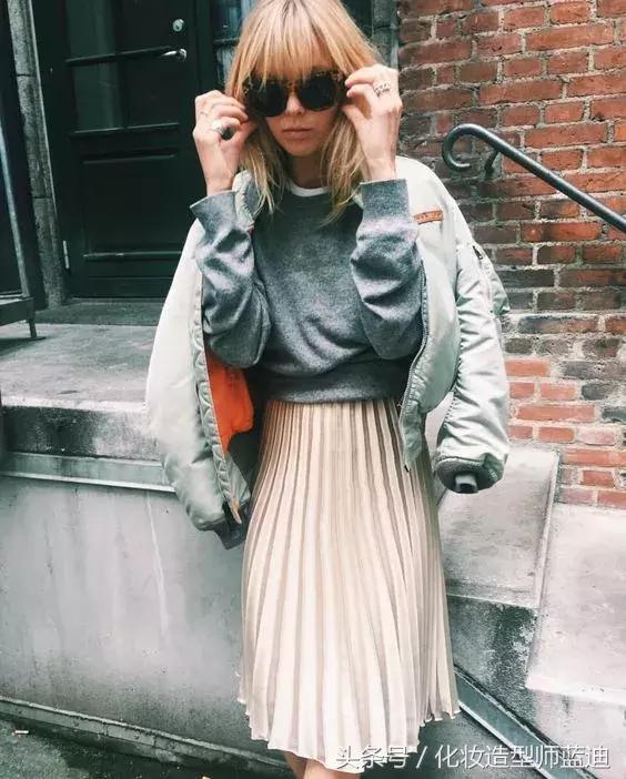 梨形身材穿百褶裙和伞裙哪个显瘦,百褶裙胖mm显瘦遮肉中长款