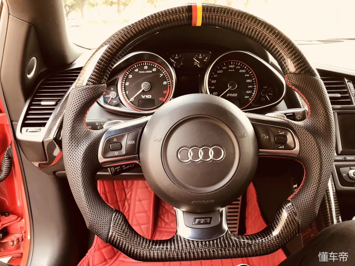 2022款奥迪r8落地价黑武士,2022款奥迪r8落地价硬顶