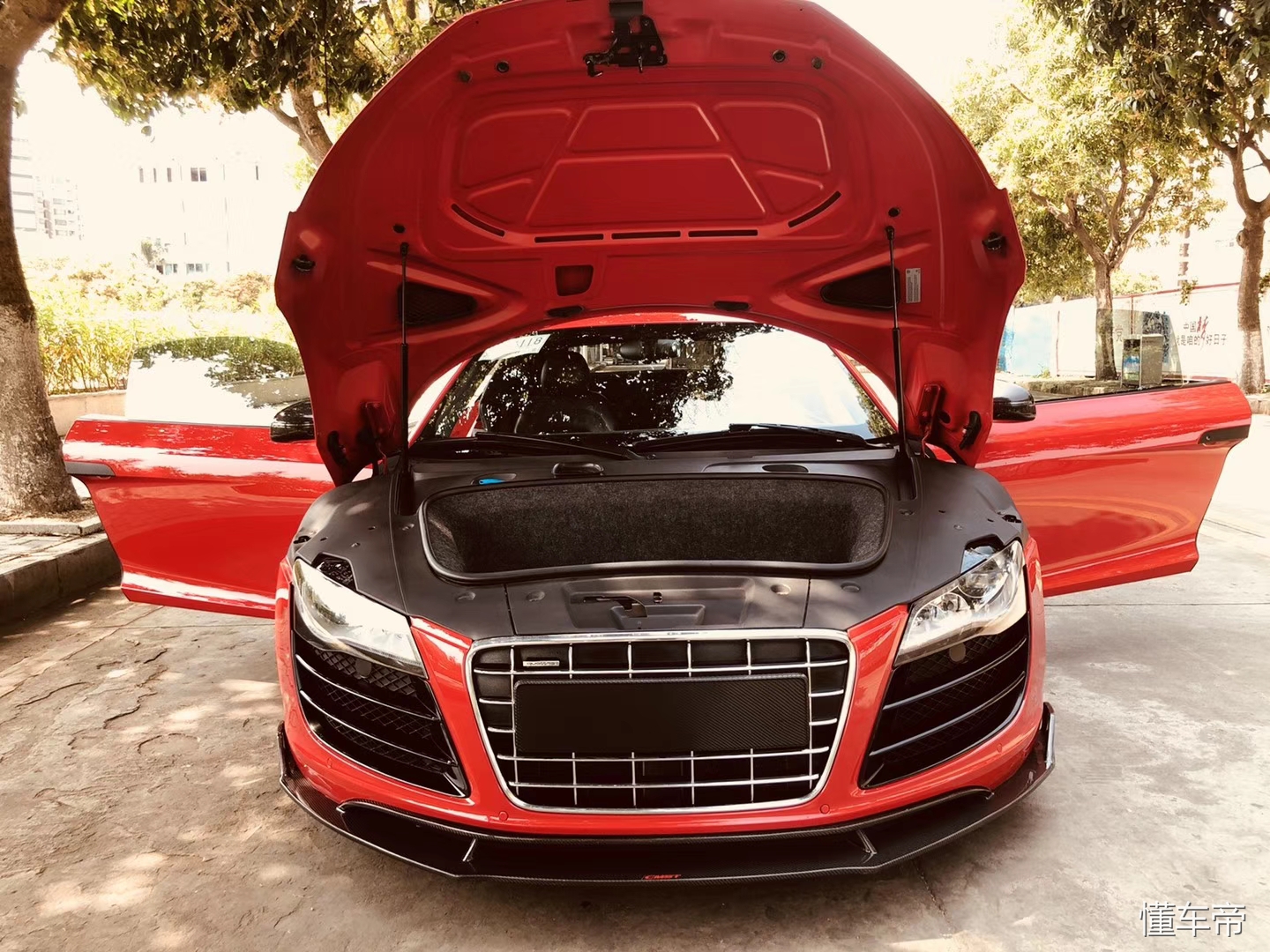 2022款奥迪r8落地价黑武士,2022款奥迪r8落地价硬顶