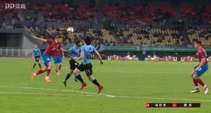 卡瓦尼国家队的倒钩进球,乌拉圭神锋卡瓦尼惊世倒钩