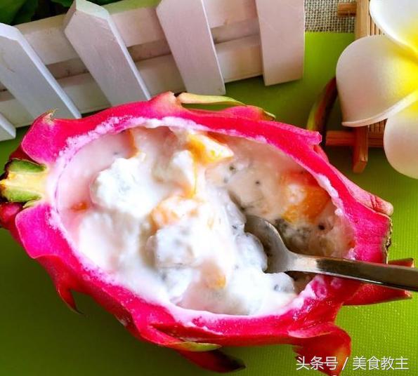 酸奶和水果可以怎样做,酸奶与水果新吃法