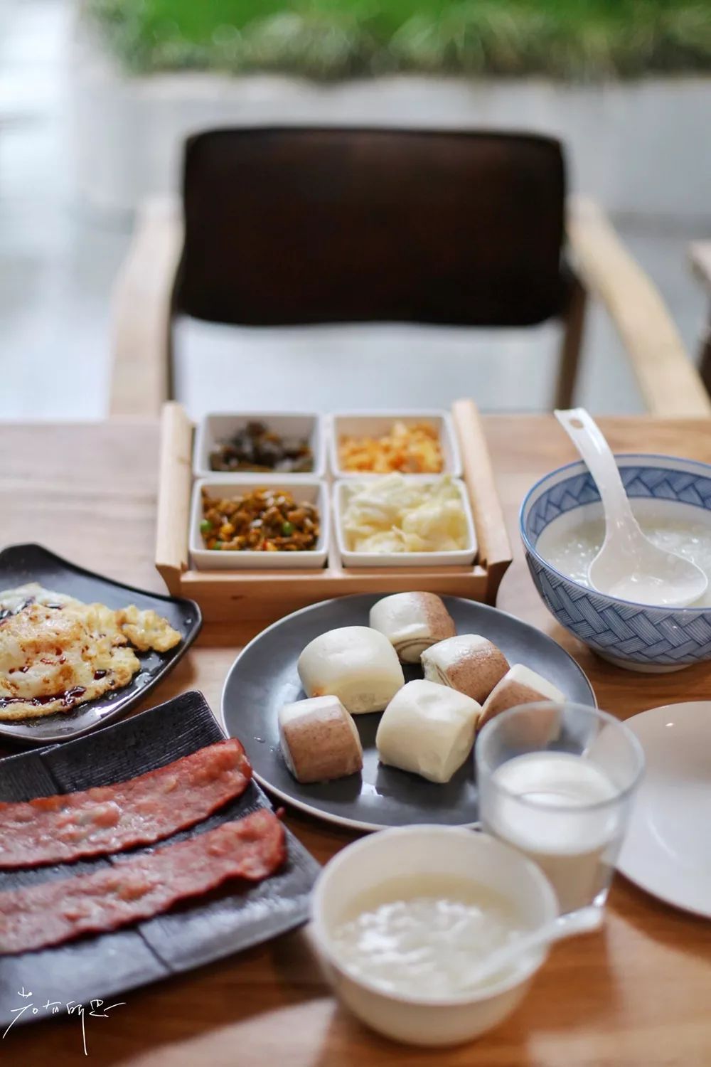 住进莫干山下的“鱼缸”，