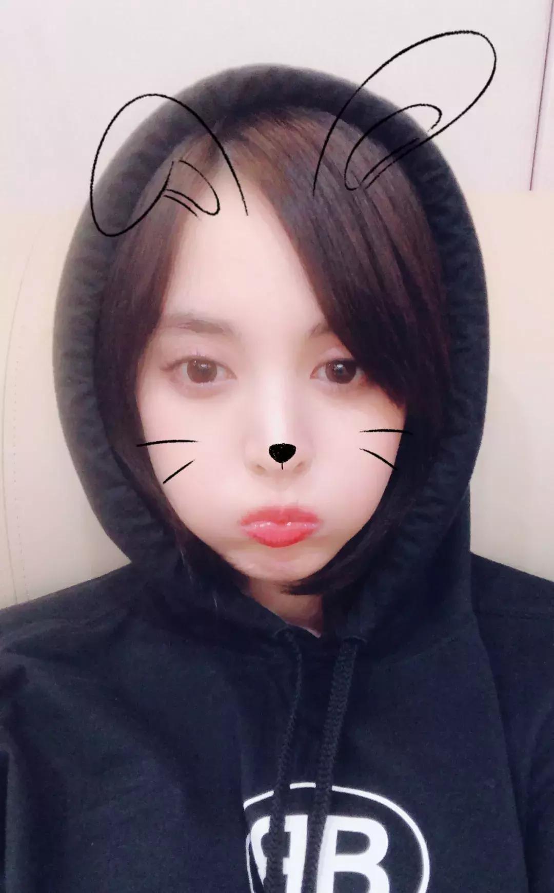 忘了切小号？娜扎自评“素颜真好看”，为啥秀智和允儿的能获好评