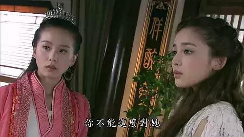 忘了切小号？娜扎自评“素颜真好看”，为啥秀智和允儿的能获好评