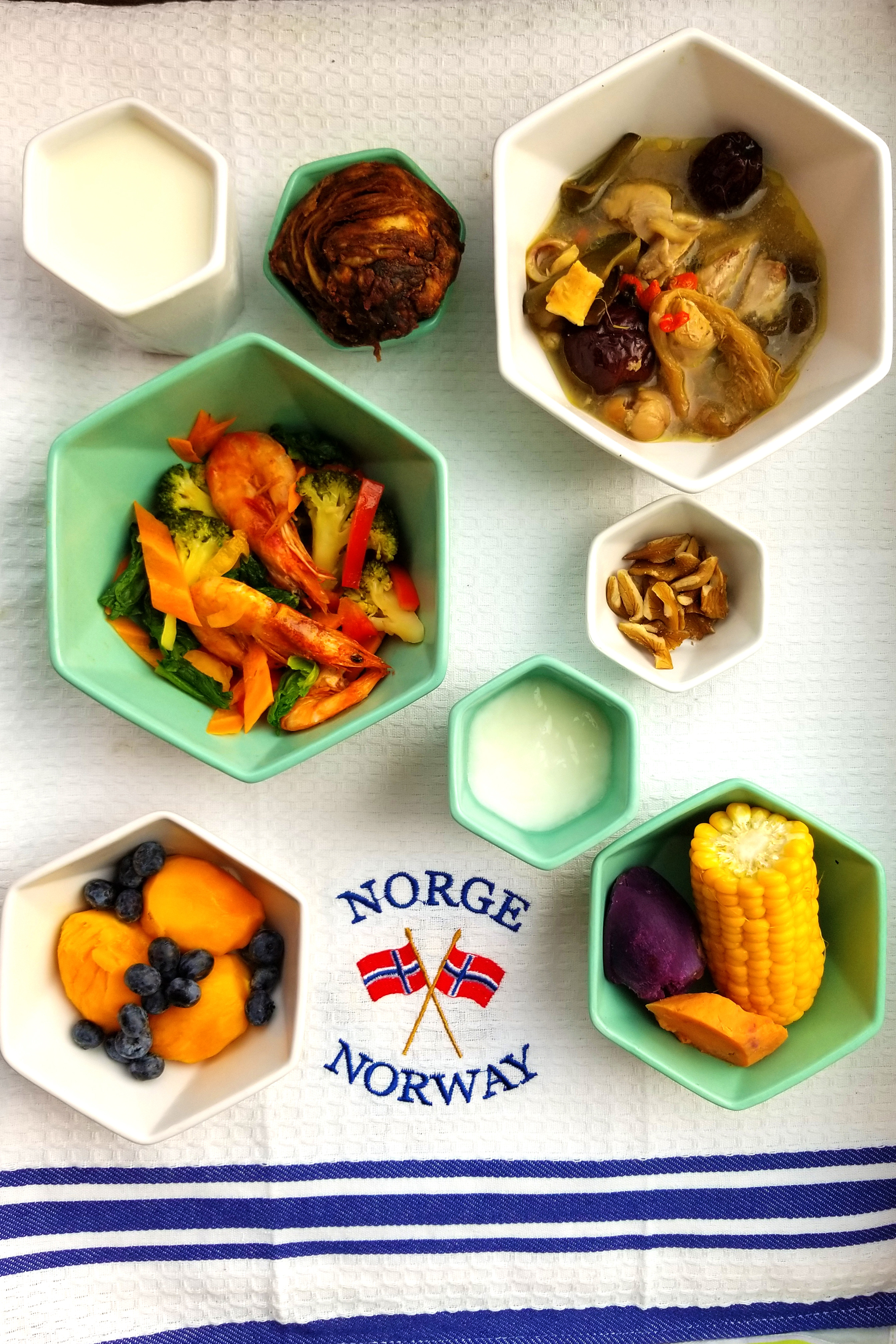 喝配方奶粉宝宝大便什么样,婴儿喝奶粉大便干燥怎么办