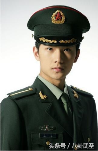 杨洋这些年经历了什么,杨洋被称为什么之神