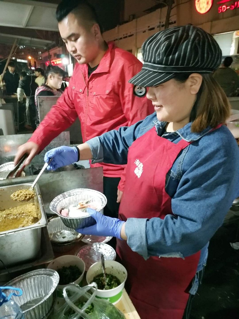 小本生意烤鸡腿鸭腿月入过万,小本生意烧烤挣钱吗