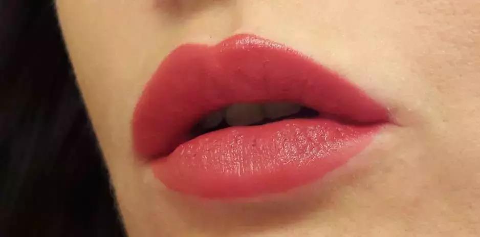 购买4支高档口红,100块钱买4支口红谁说的