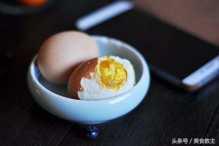 咸鸡蛋怎么腌制比较好吃,如何腌制咸鸡蛋最好吃