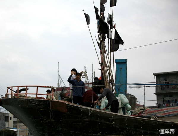 三亚东岛豪华游艇一日游,三亚东岛海鲜