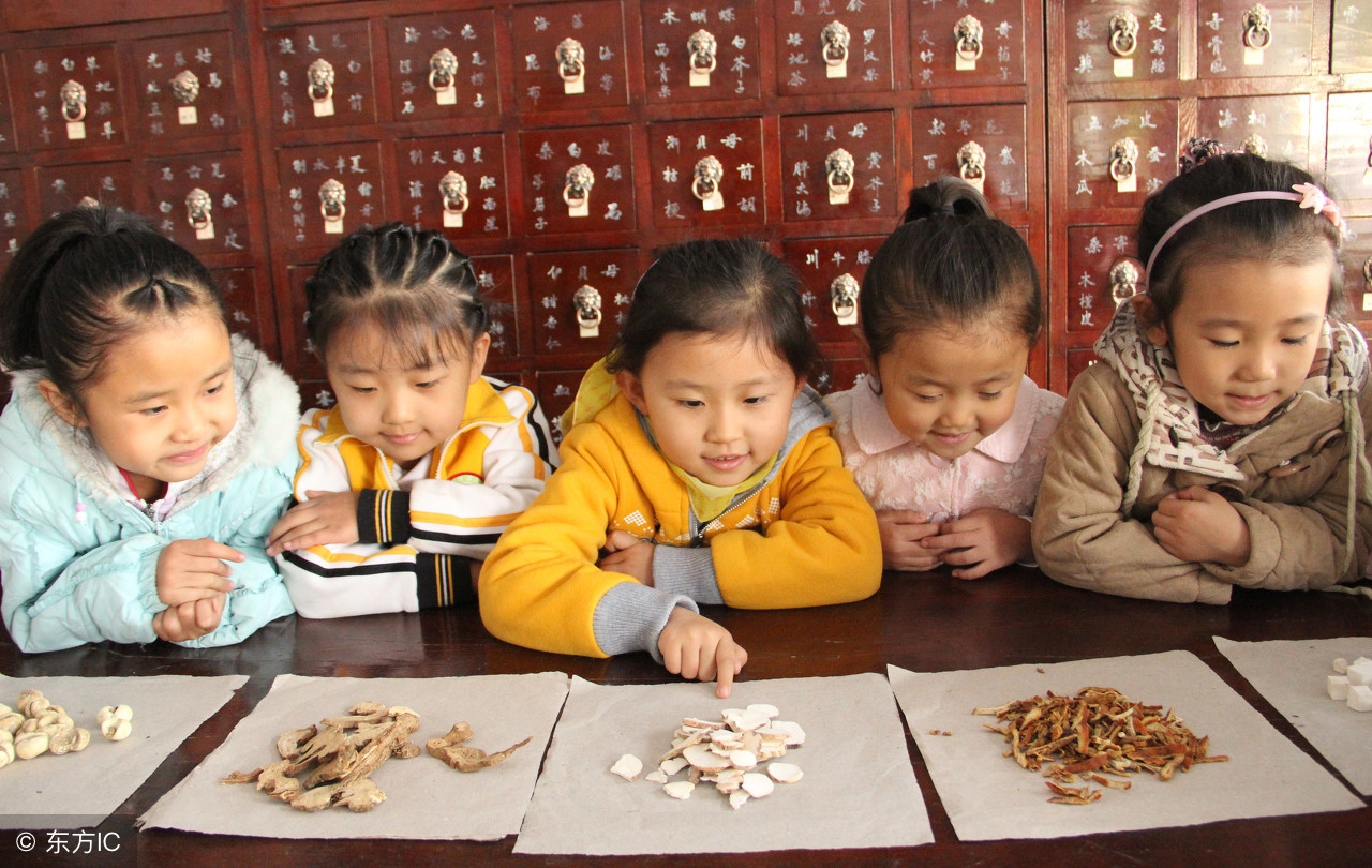 小儿积食腹痛家长应对,小儿积食教宝妈如何消除