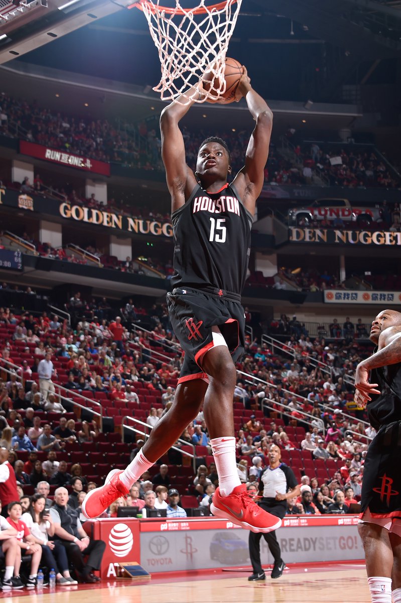 太阳总……有喜欢穿风骚球鞋的球员，走了一个塔克，冒出俩控卫…