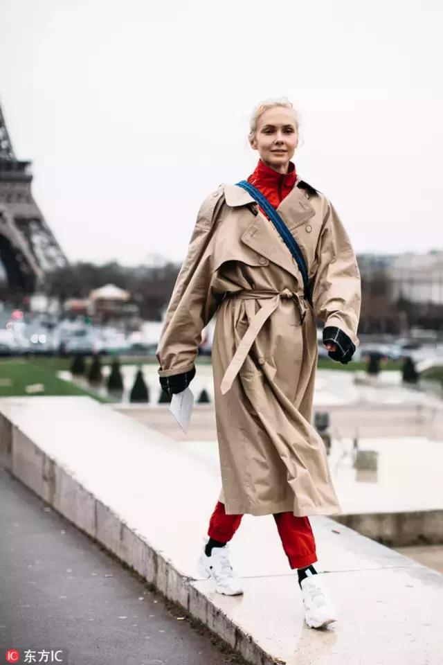 风衣不用多就只买这样一件经典的就可以穿的潮流又时髦了