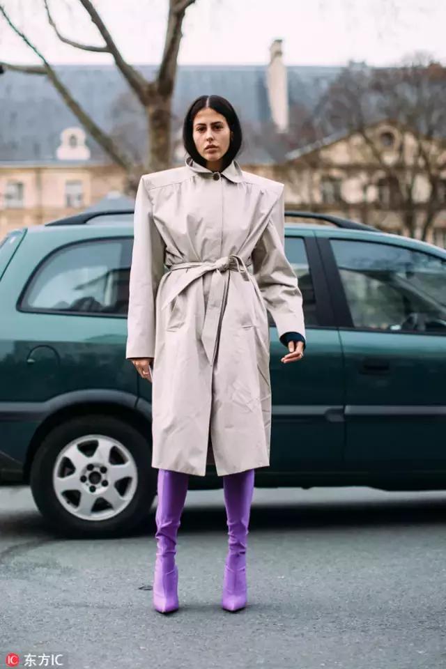 风衣不用多就只买这样一件经典的就可以穿的潮流又时髦了