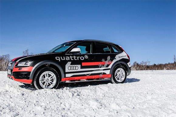 奥迪q5e-tron评测,开了10年的奥迪q5还值得入手吗