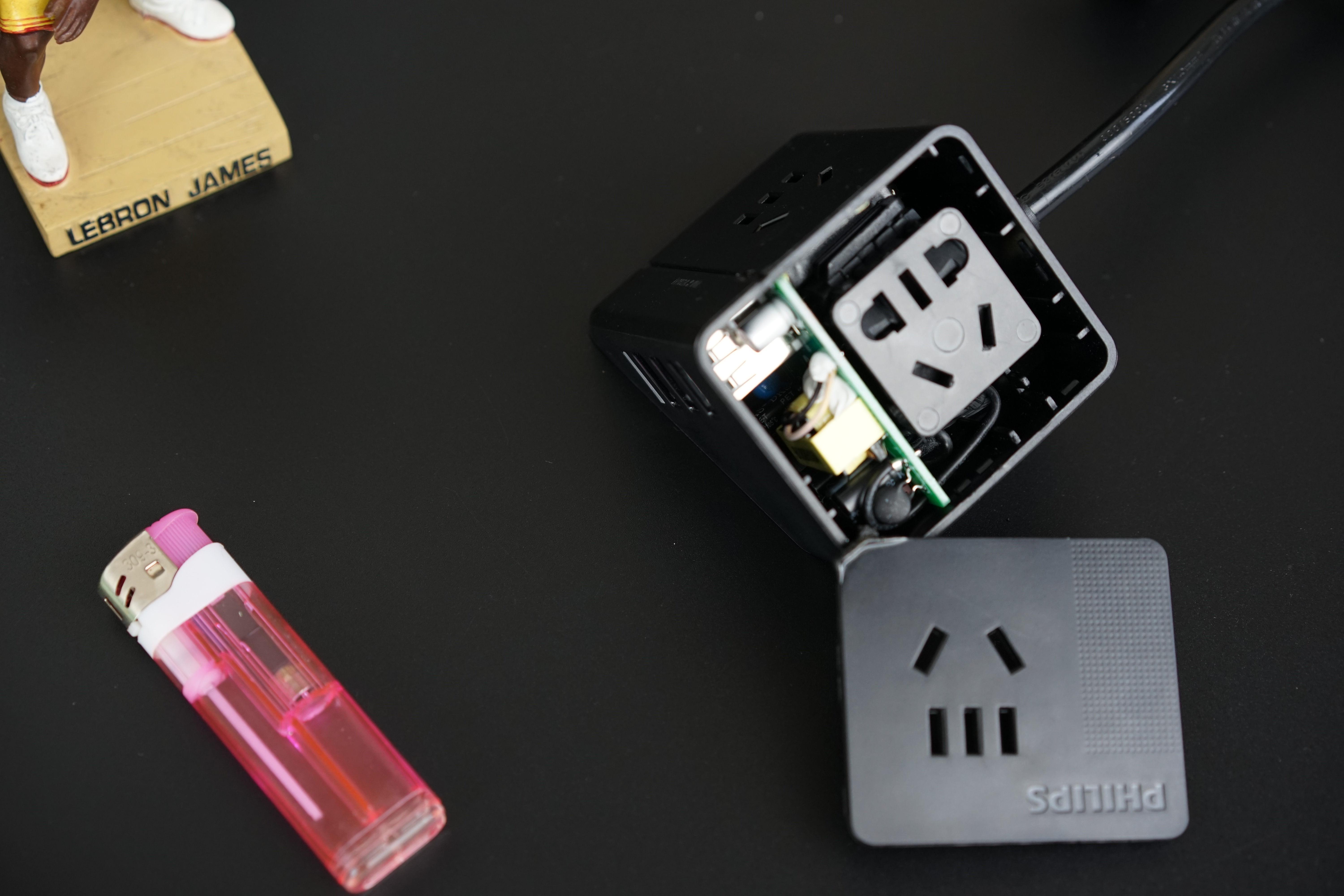 飞利浦超薄无线插座,多用插孔插座推荐飞利浦