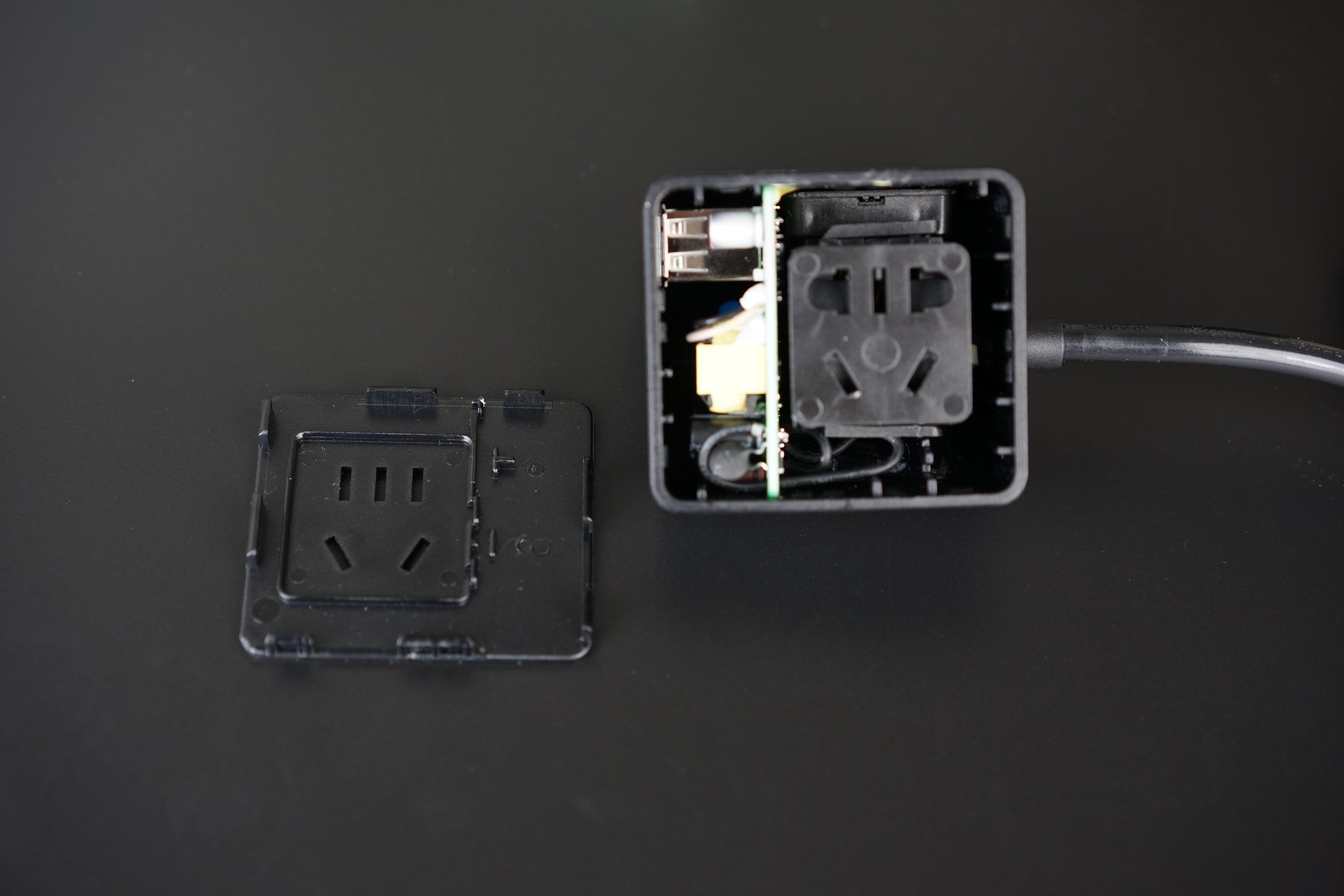 飞利浦超薄无线插座,多用插孔插座推荐飞利浦