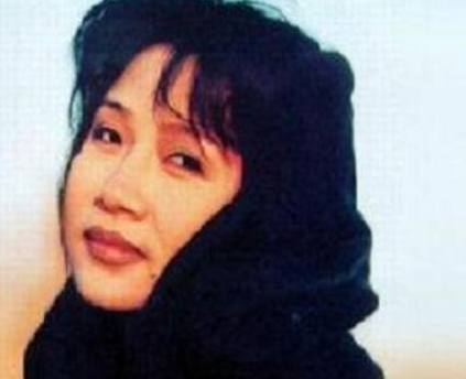 歌坛实力远超韩红,巅峰时却销声匿迹,自曝出家真实原因!