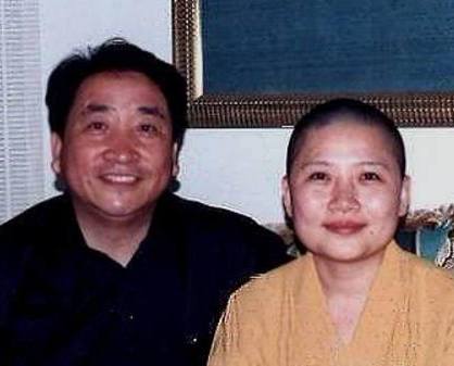 歌坛实力远超韩红,巅峰时却销声匿迹,自曝出家真实原因!