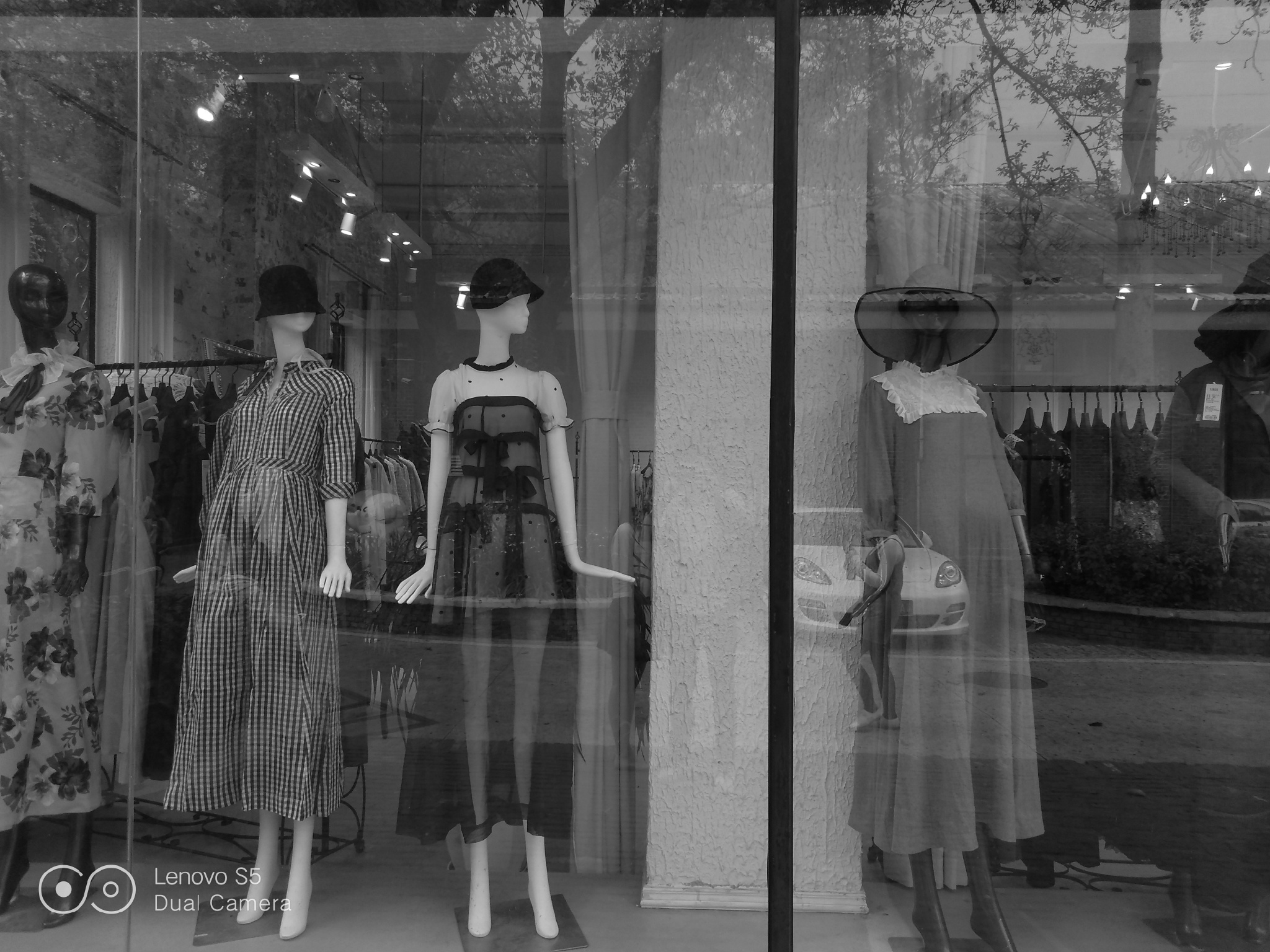 999元的5g机值得买吗,999块钱能买到什么好手机