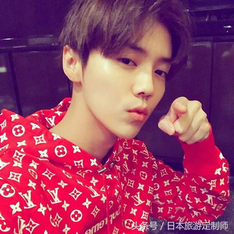 supreme新一季也太好看了吧,这才是真正的supreme联名背面