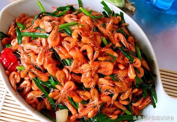 韭菜炒河虾的做法最正宗的做法,小河虾配什么炒最好
