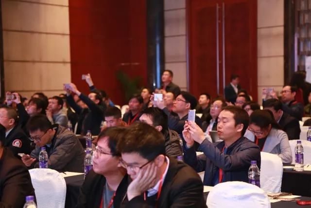 2021中国锂电产业链生态大会,中国新能源电池电源供应链展