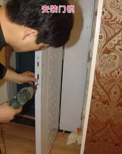 室内门安装方式哪个好看,安装室内门需要什么五金