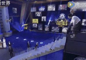 狗狗为什么直立行走,狗狗直立行走累不累