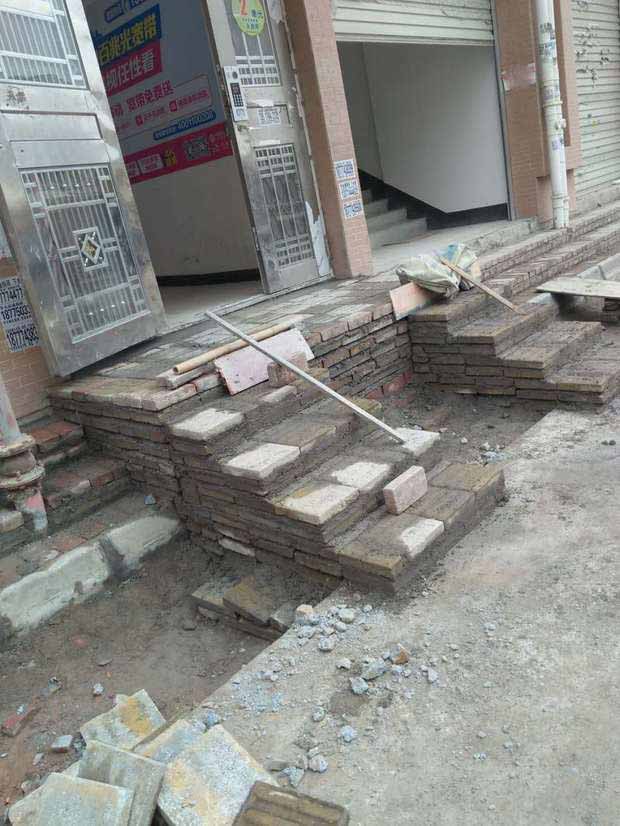 风水大师讲解房子门口,风水大师装大门