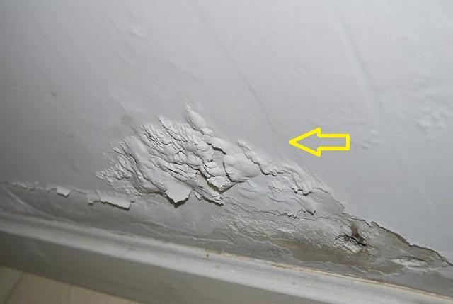 墙面刷涂料掉皮是怎么回事,墙面油漆工掉漆