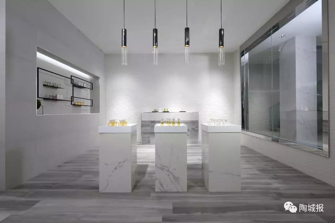 你肯定没见过这些美成仙的瓷砖展厅，估计在这里搬砖都要穿正装！
