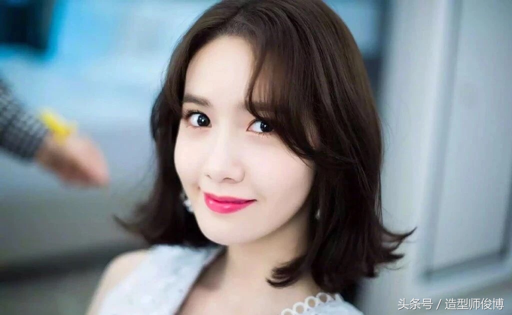 最瘦脸的三款短发,40岁的瘦脸减龄发型短发