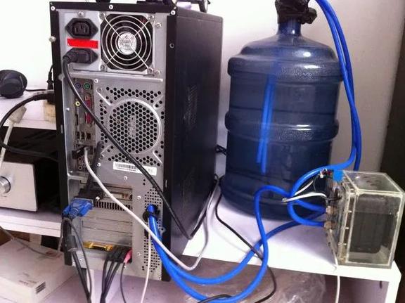 低成本电脑玩lol,3-4千打lol的电脑