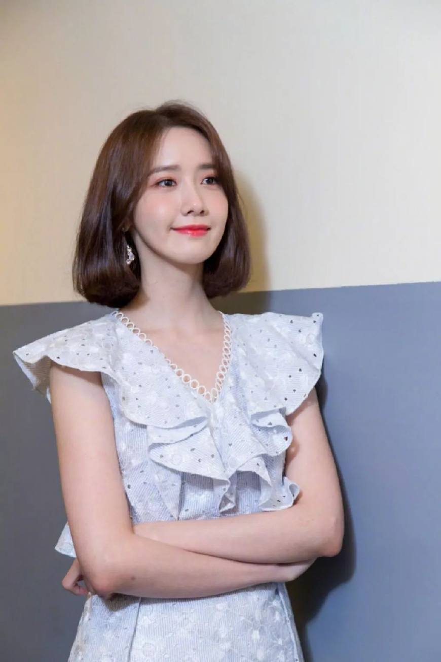 短发发型像微整形,40岁的瘦脸减龄发型短发