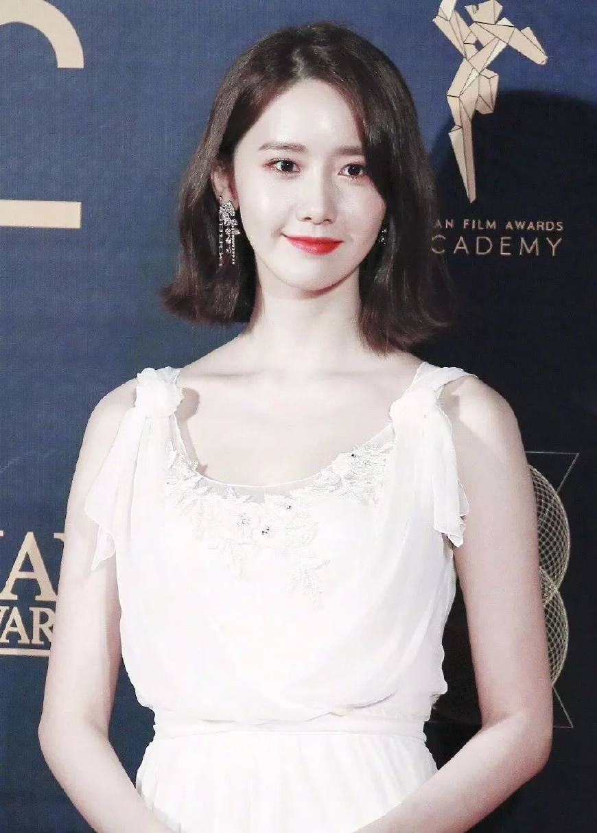 短发发型像微整形,40岁的瘦脸减龄发型短发